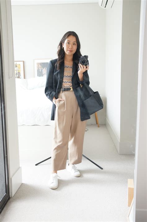 smart casual sneakers
